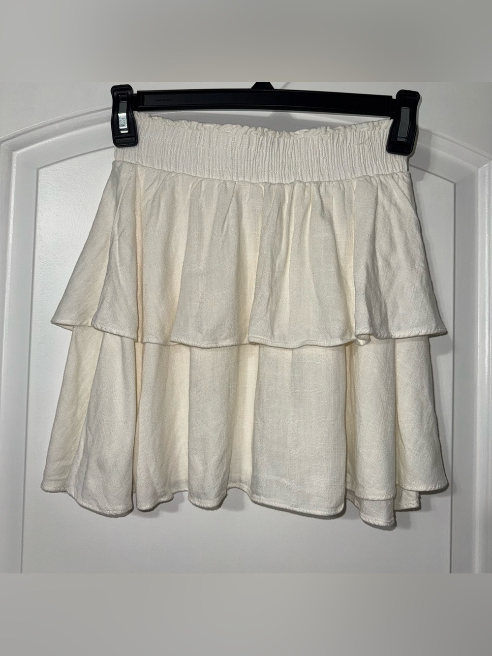 Princess Polly Tiered Mini Skirt Women’s Size 4 Off White Cream Color Linen
